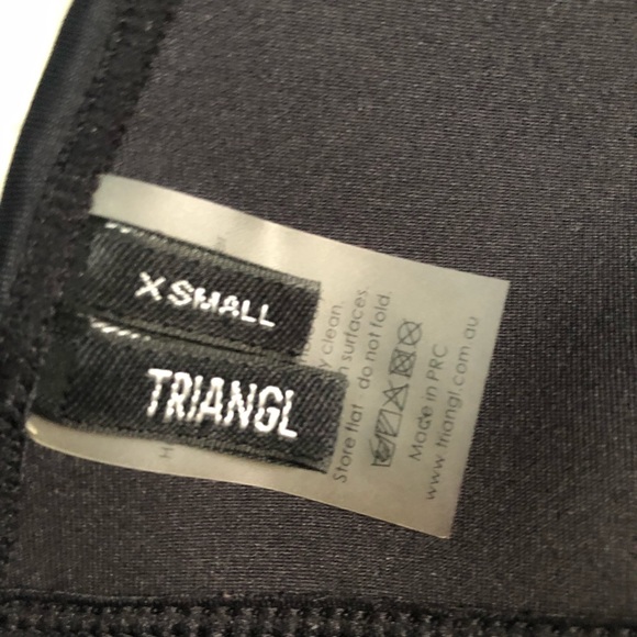 Authentic TRIAGL black and white bikini top NWOT - Picture 3 of 5